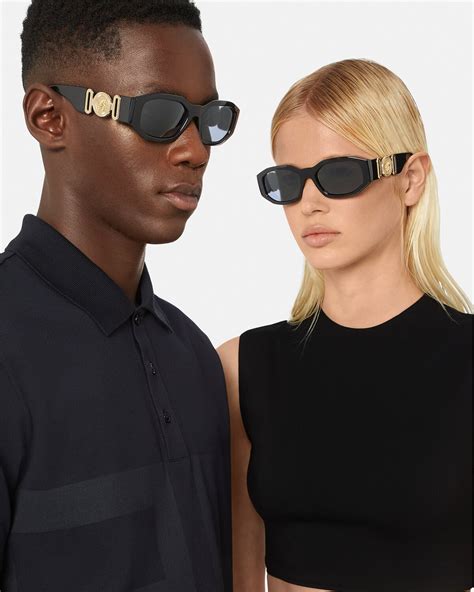 gafas versace medusa biggie|Versace sunglasses with medusa head.